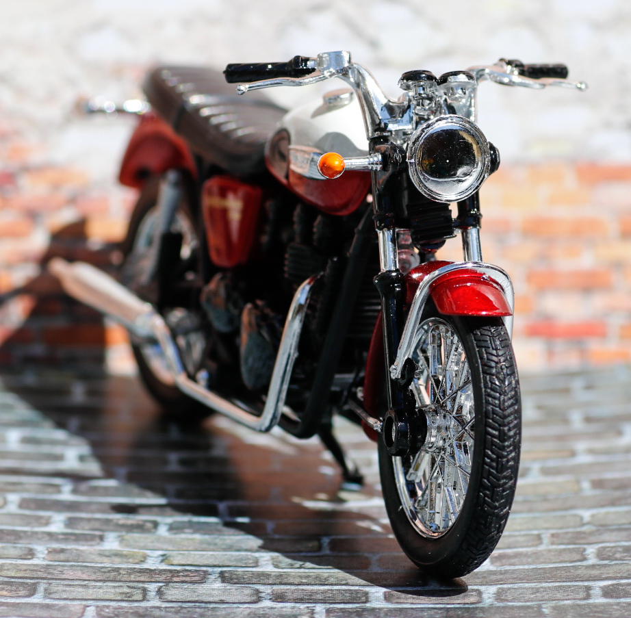 Welly Triumph Bonneville T100